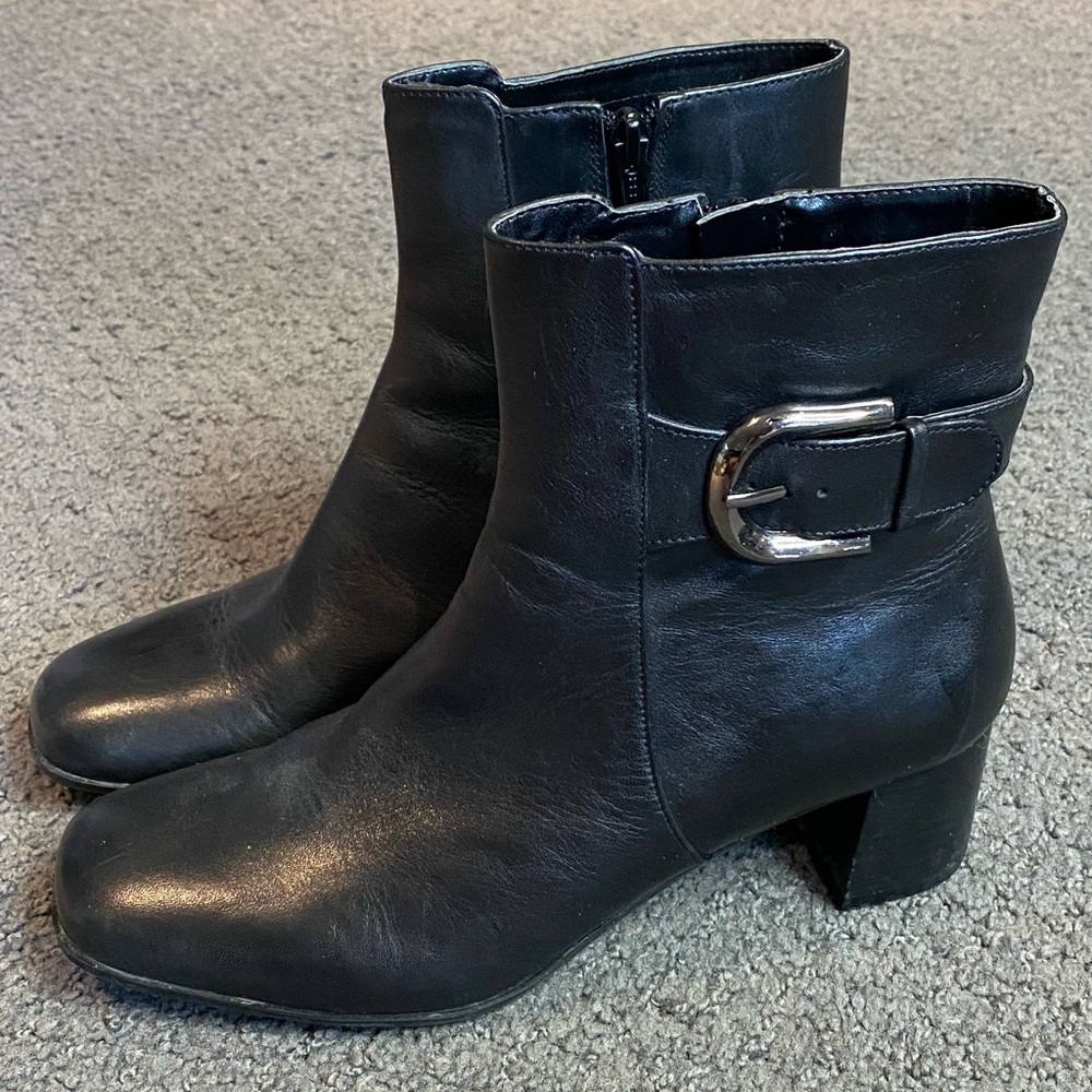 Nine West Poppyo Black Leather Zip Up Buckled Ankle Boots Size 8